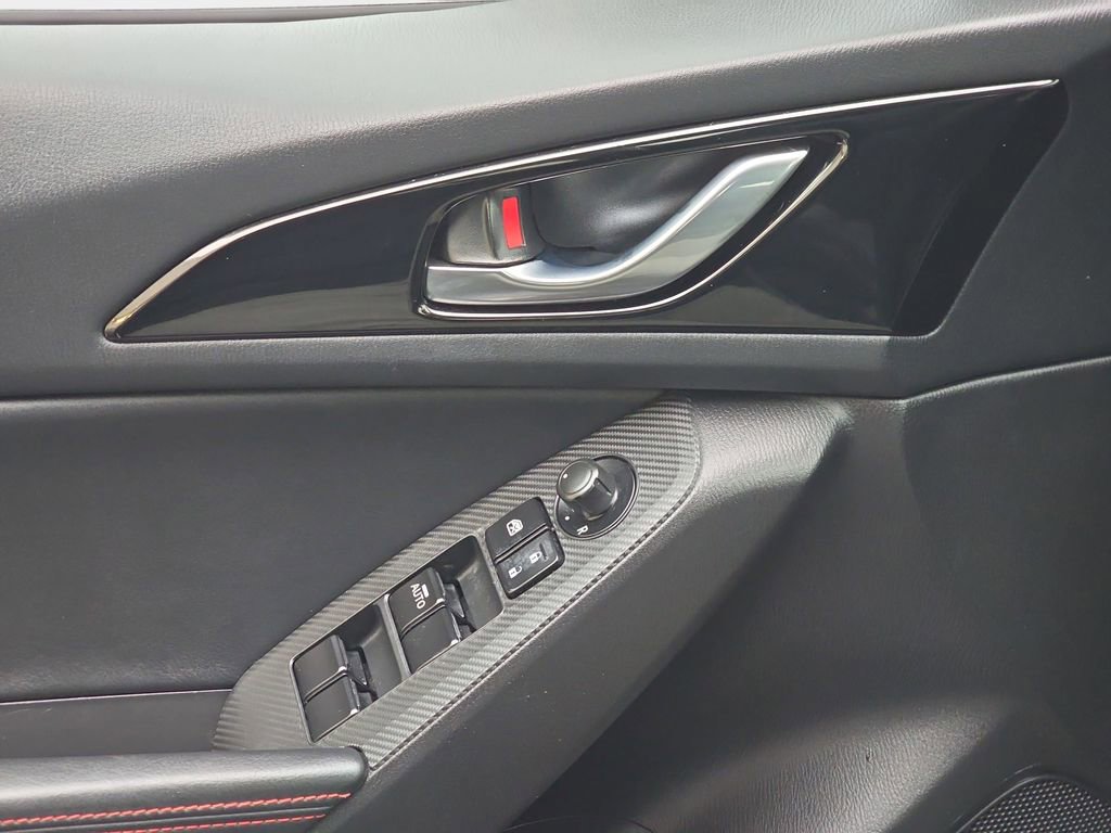 Used 2016 MAZDA MAZDA3 s Touring image 27