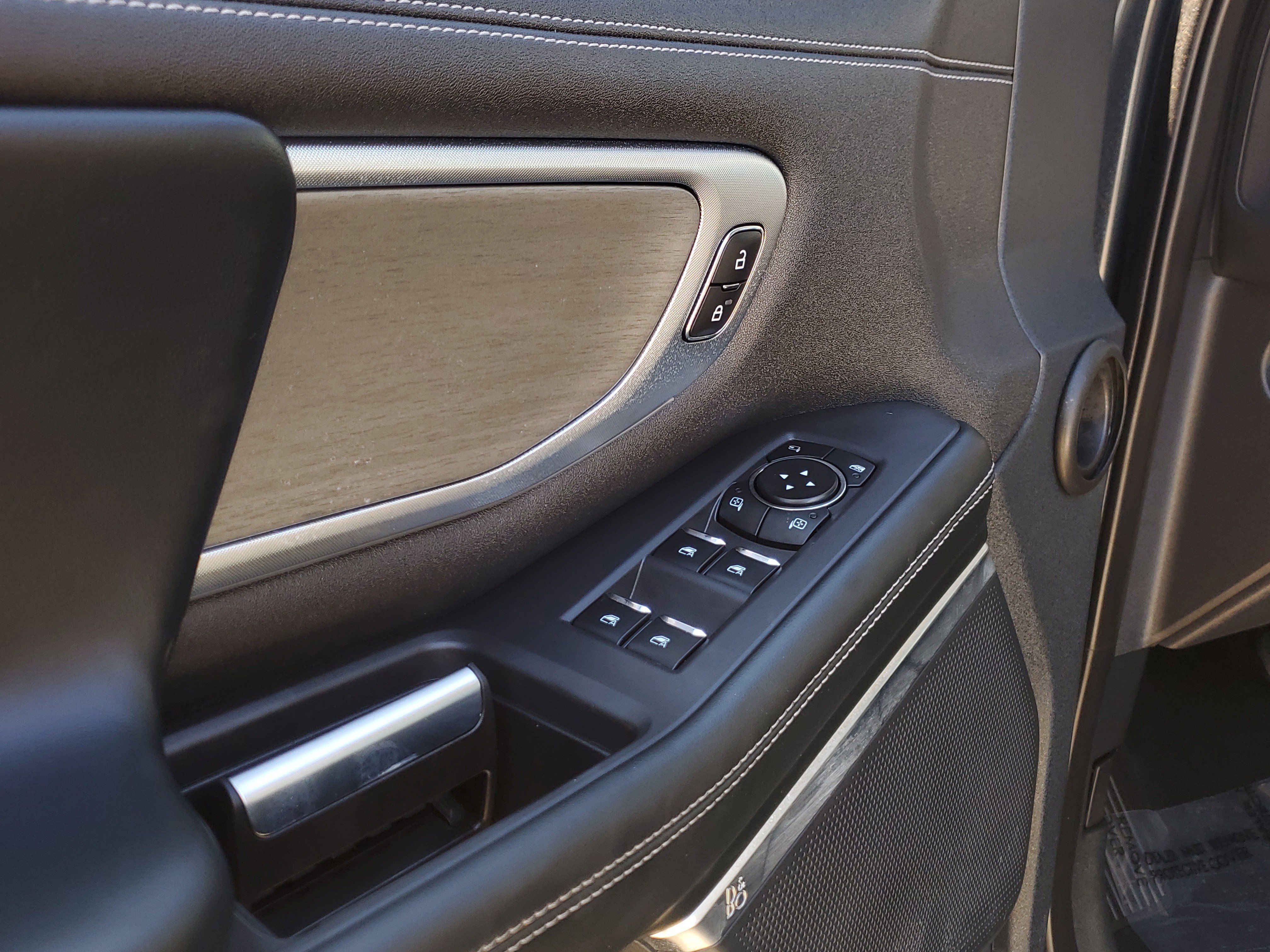 Certified 2025 Ford Expedition Platinum image 20