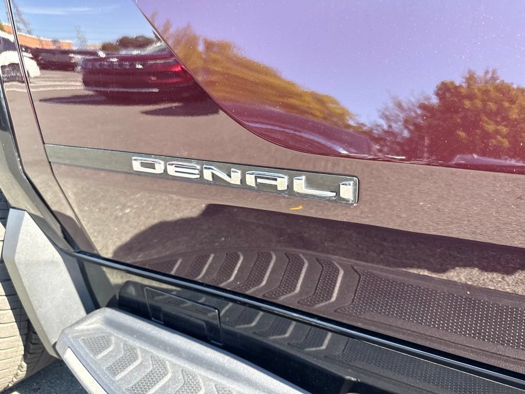 Used 2025 GMC Sierra EV Denali AWD/4WD image 16
