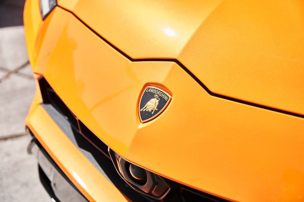 Used 2022 Lamborghini Urus AWD/4WD image 7