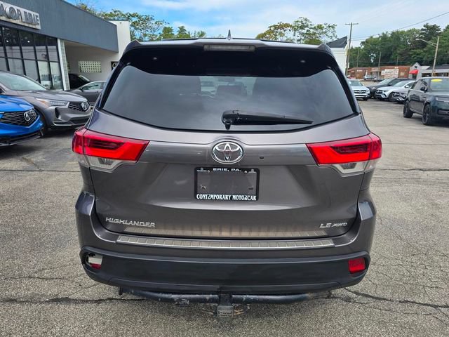 Used 2017 Toyota Highlander Plus AWD/4WD image 7