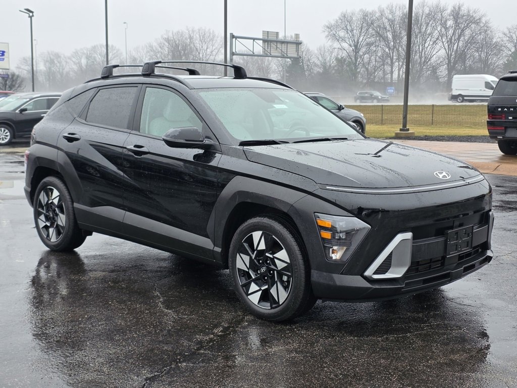 Used 2025 Hyundai Kona SEL image 7