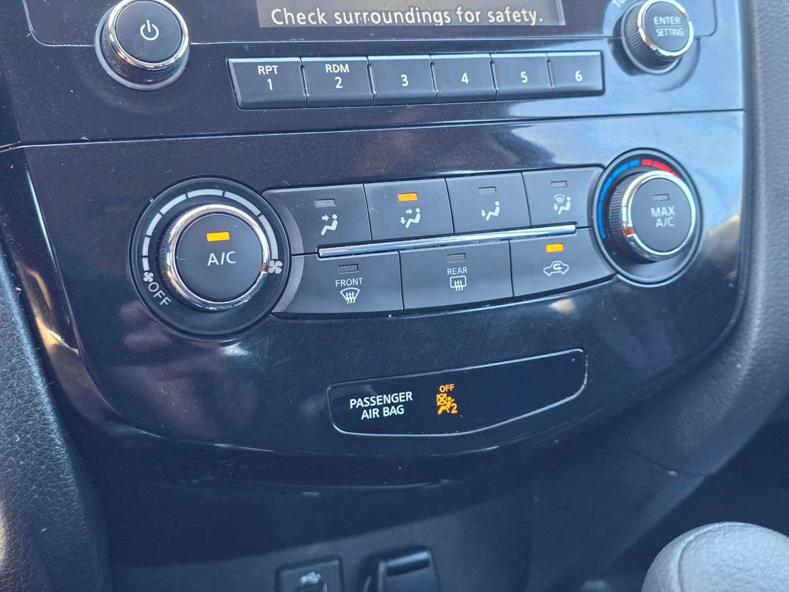 Used 2016 Nissan Rogue S FWD image 30
