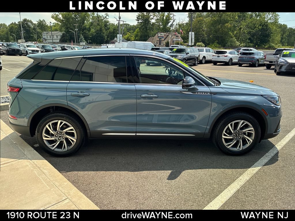 Certified 2024 Lincoln Corsair AWD w/ Equipment Group 101A image 9