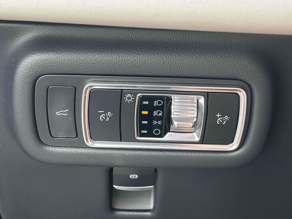 Used 2024 Lincoln Nautilus Reserve w/ Equipment Group 202A AWD/4WD image 35