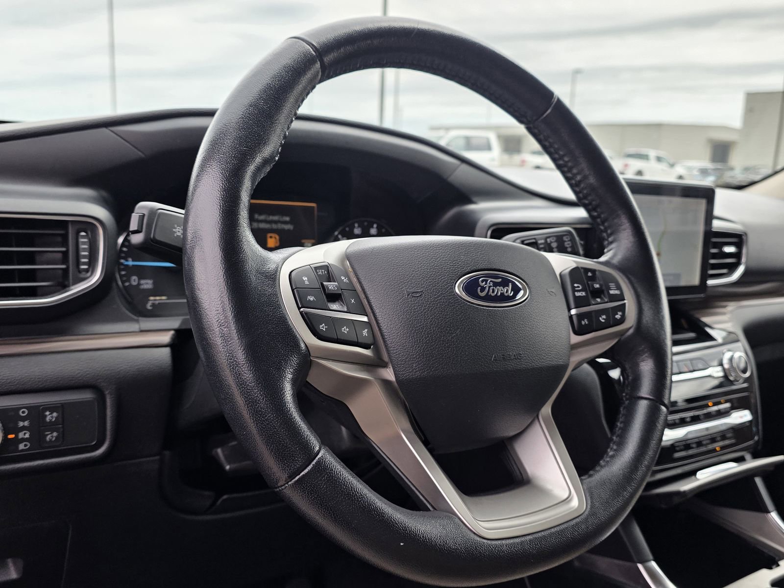 Used 2021 Ford Explorer Limited RWD image 17