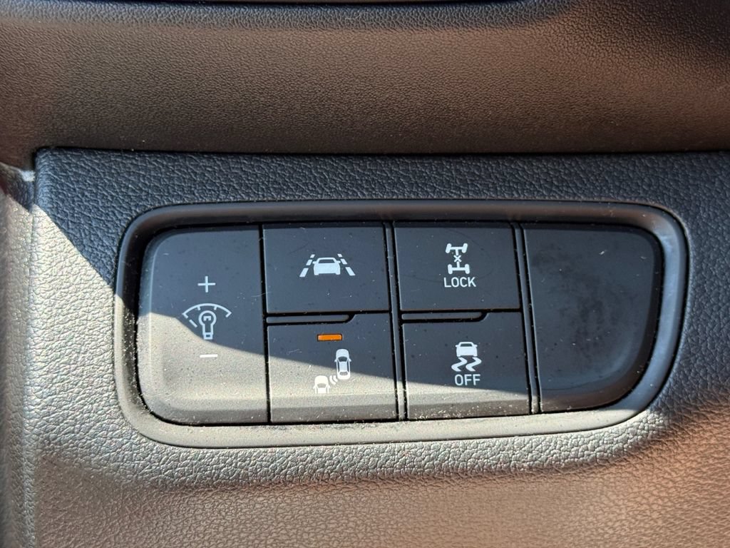 Used 2019 Hyundai Santa Fe SE AWD/4WD image 29