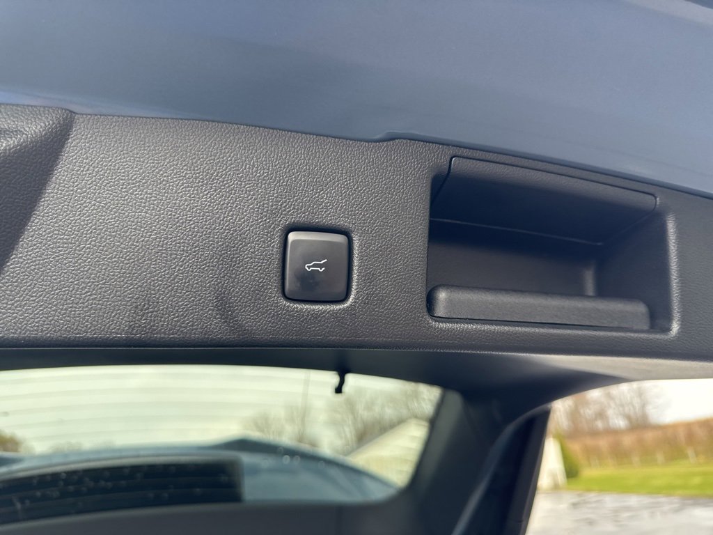 Used 2023 Ford Escape ST-Line image 8