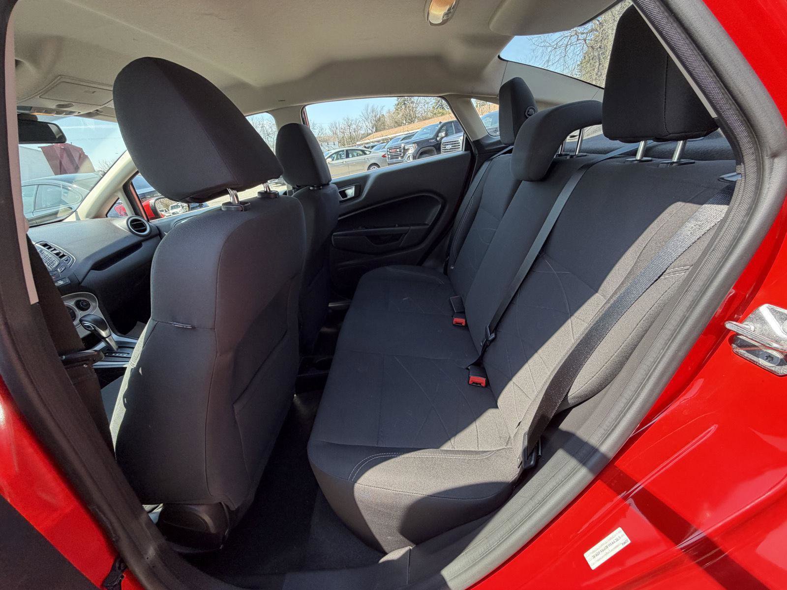 Used 2015 Ford Fiesta SE w/ Comfort Package image 21