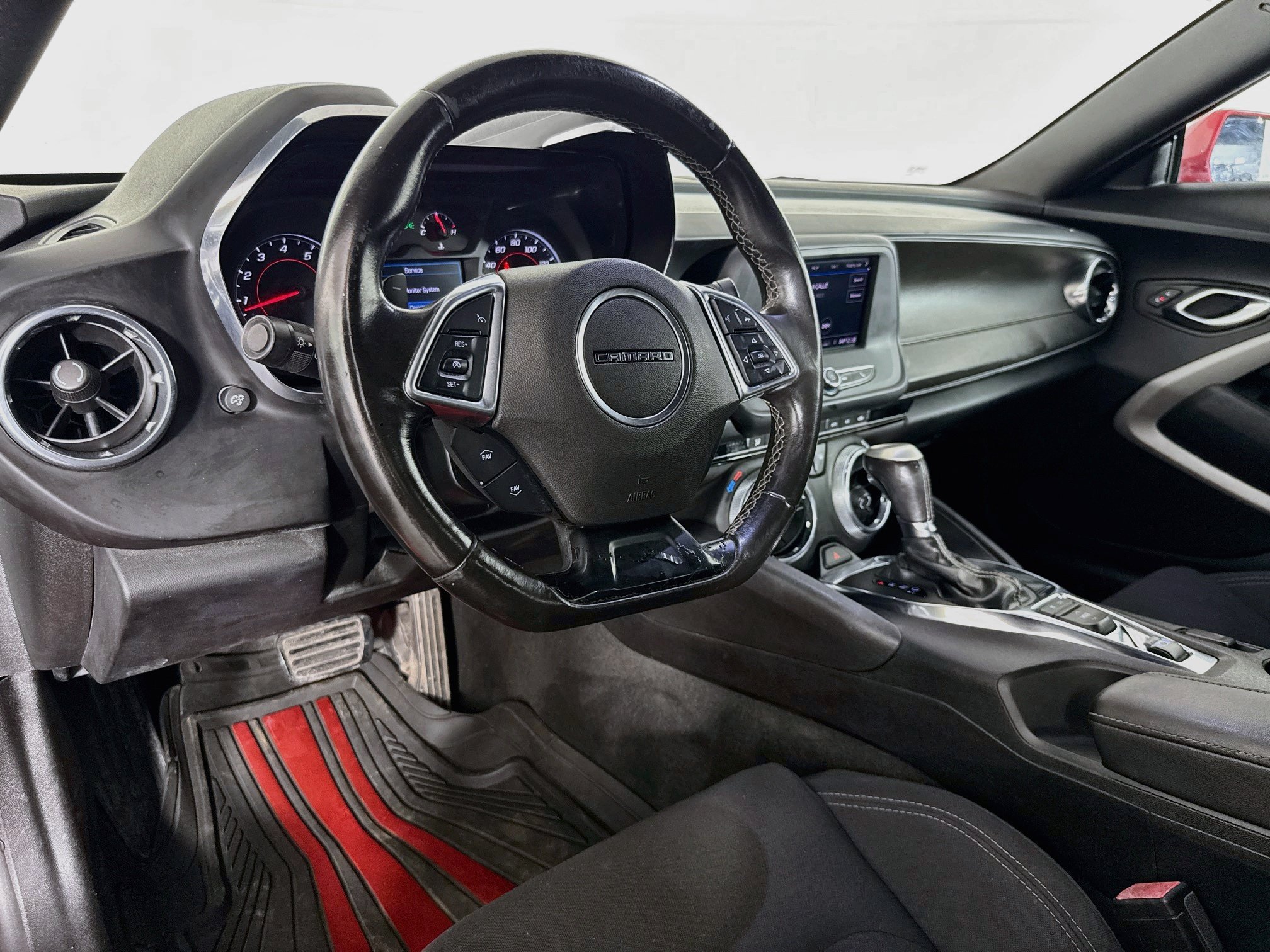 Used 2020 Chevrolet Camaro LT RWD image 21