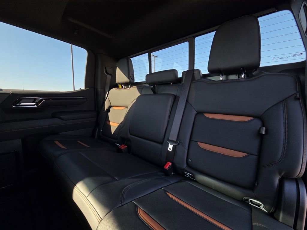 Used 2025 GMC Sierra 1500 AT4 w/ AT4 Premium Package image 23