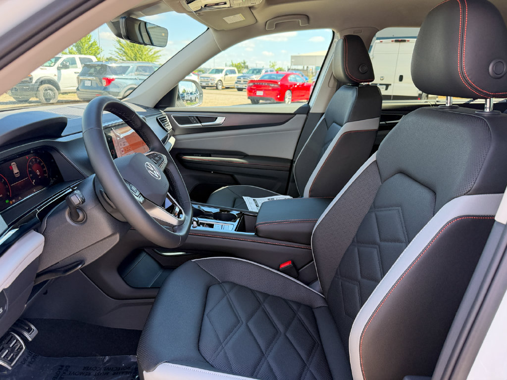 New 2026 Volkswagen Atlas Peak Edition AWD/4WD image 14