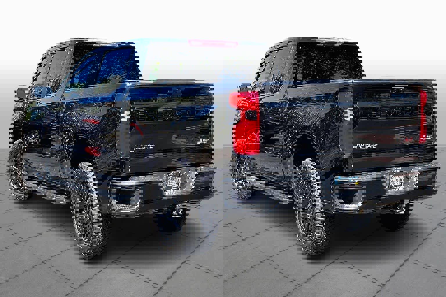 Used 2023 Chevrolet Silverado 1500 RST image 12