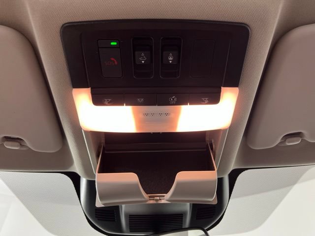 Used 2024 Nissan Rogue SV w/ SV Premium Package AWD/4WD image 36