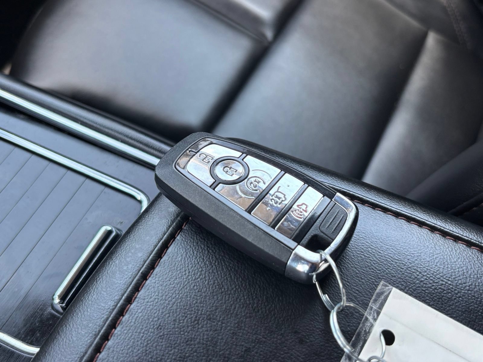 Used 2023 Lincoln Aviator AWD w/ Elements Package image 27