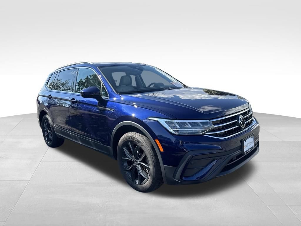 Used 2024 Volkswagen Tiguan SE AWD/4WD image 9