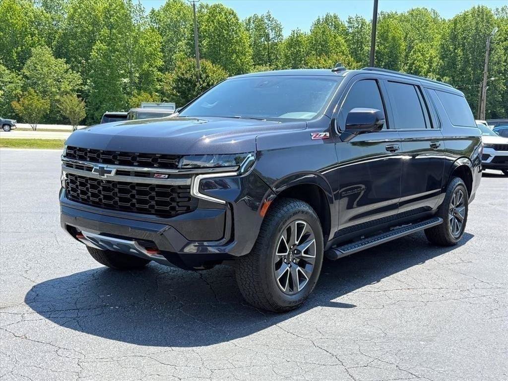 Used 2022 Chevrolet Suburban Z71 w/ Luxury Package AWD/4WD image 8