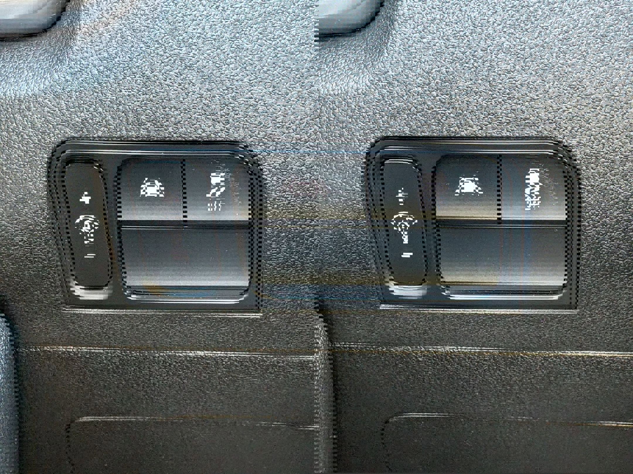 Used 2022 Kia Sorento S image 17