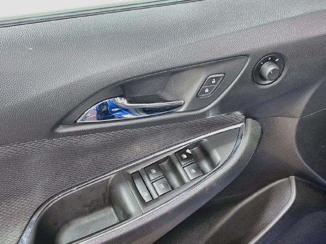 Used 2017 Chevrolet Cruze LT w/ Convenience Package FWD image 17