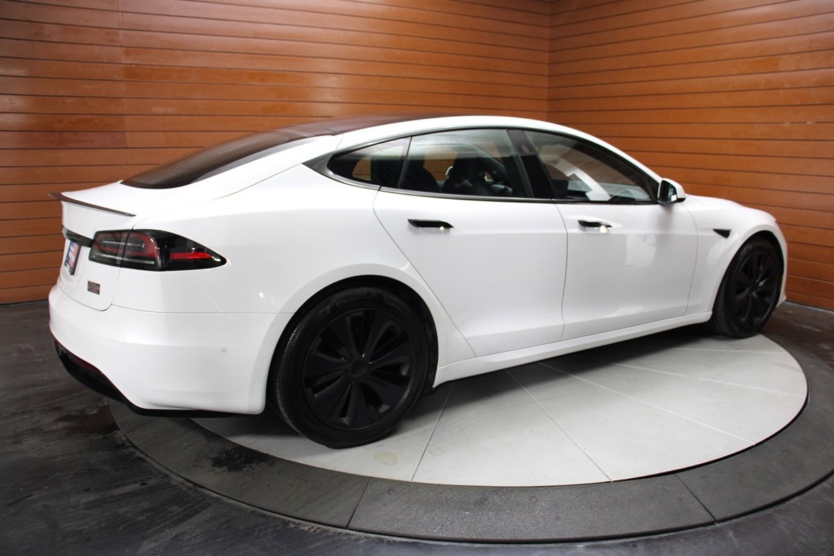 Used 2022 Tesla Model S Plaid AWD/4WD image 9