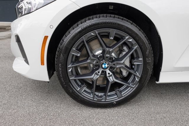 New 2025 BMW 330i xDrive Sedan w/ Premium Package AWD/4WD image 5