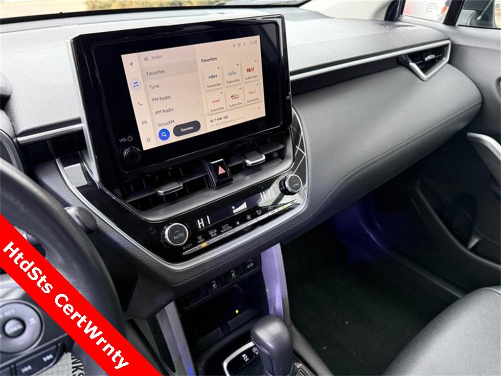 Used 2024 Toyota Corolla Cross XLE image 25
