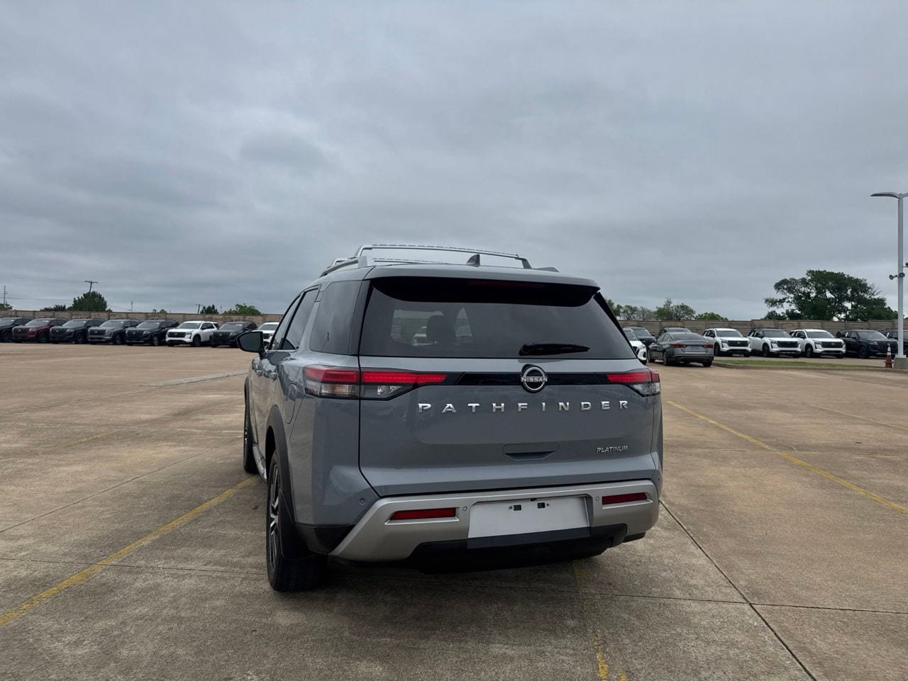 Certified 2024 Nissan Pathfinder Platinum FWD image 16