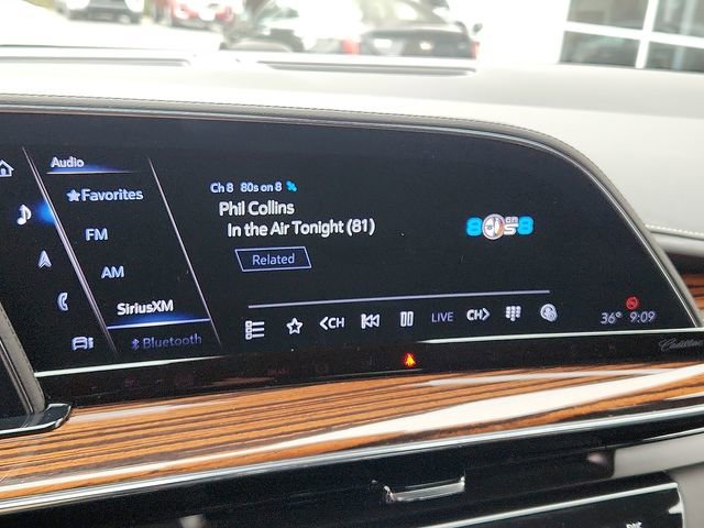 Used 2023 Cadillac Escalade Luxury image 16