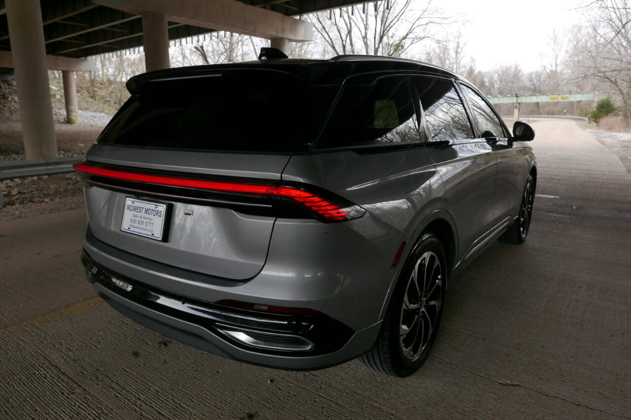 Used 2024 Lincoln Nautilus Reserve image 42