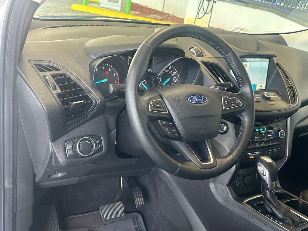 Used 2019 Ford Escape SEL image 35