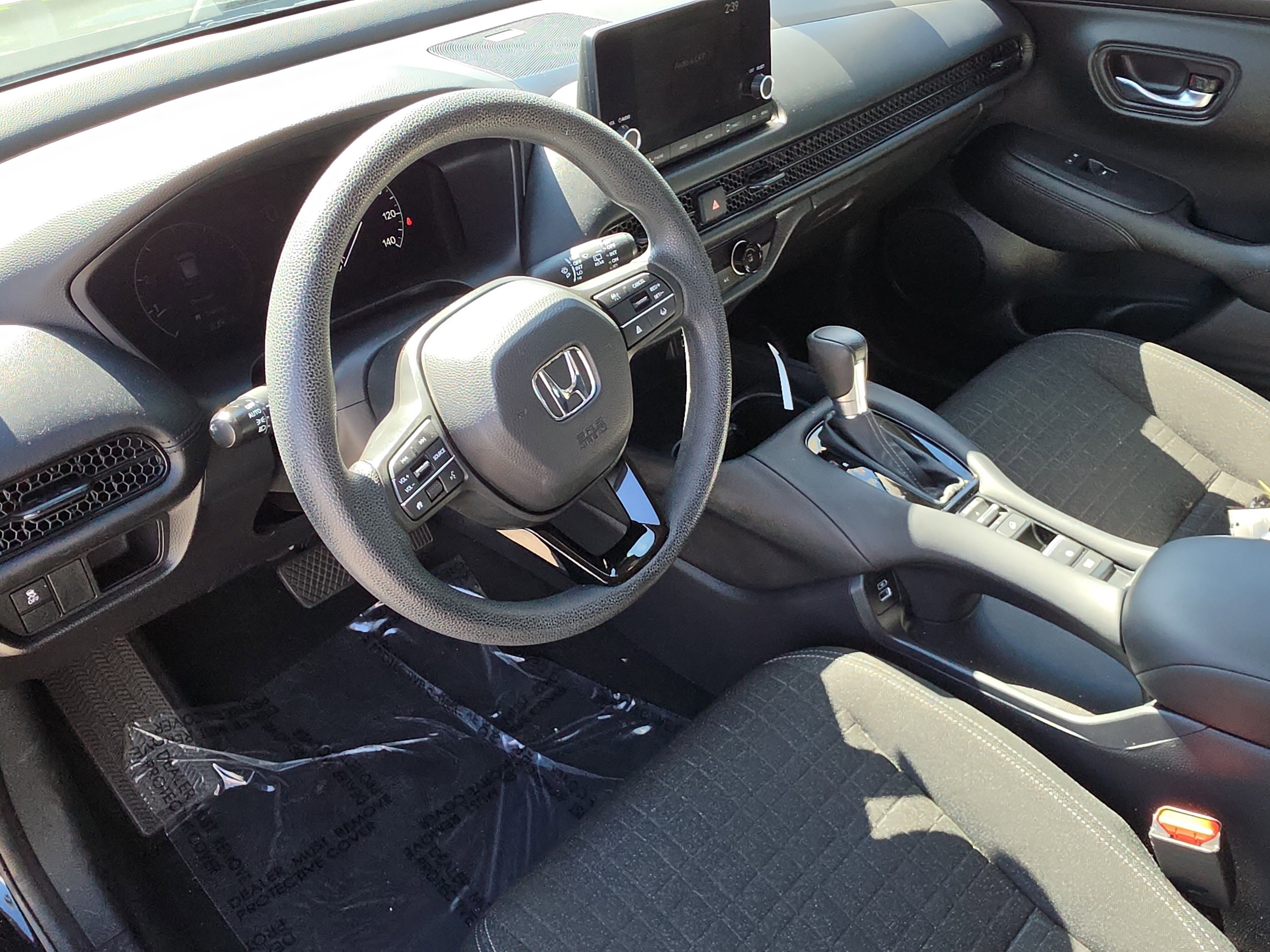 Certified 2023 Honda HR-V LX image 17