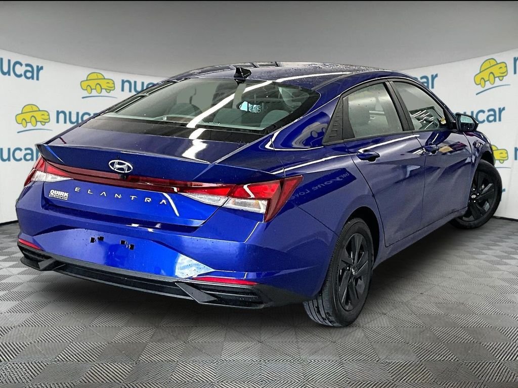 Used 2023 Hyundai Elantra SEL FWD image 6