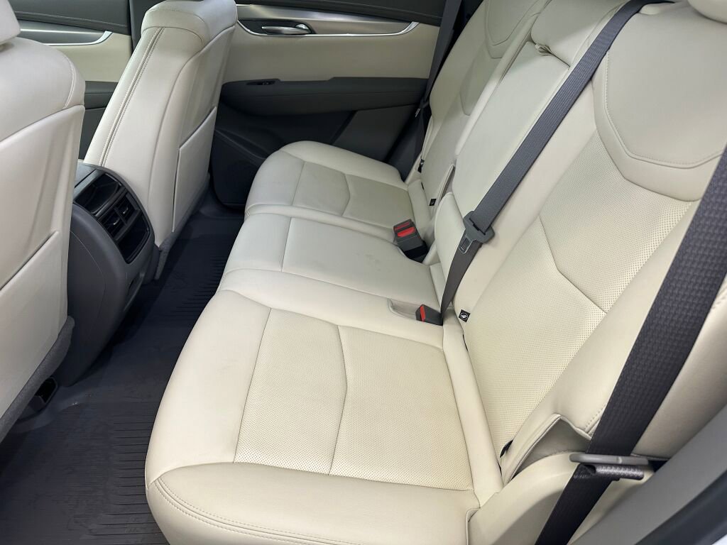 Certified 2021 Cadillac XT5 Premium Luxury image 26