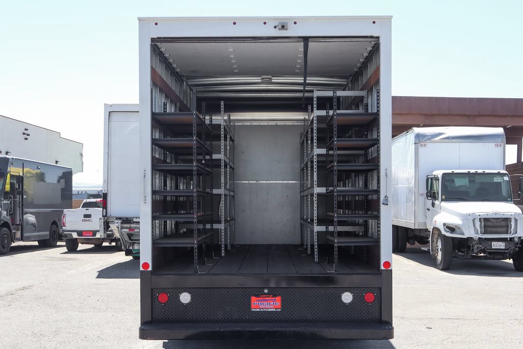 Used 2024 Ford E-450 and Econoline 450 Super Duty w/ Power Windows & Locks Group RWD image 8