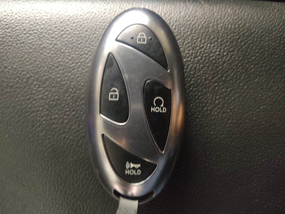 Used 2025 Hyundai Elantra Sport w/ Cargo Package FWD image 32