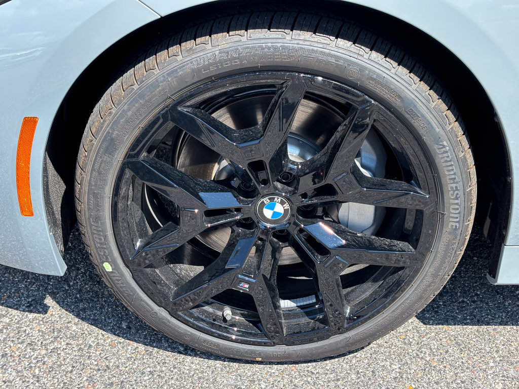 New 2026 BMW 330i xDrive Sedan w/ M Sport Package AWD/4WD image 8