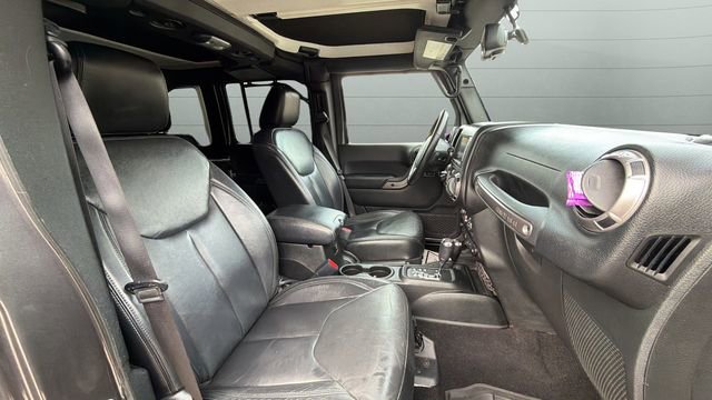 Used 2018 Jeep Wrangler Unlimited Altitude image 22