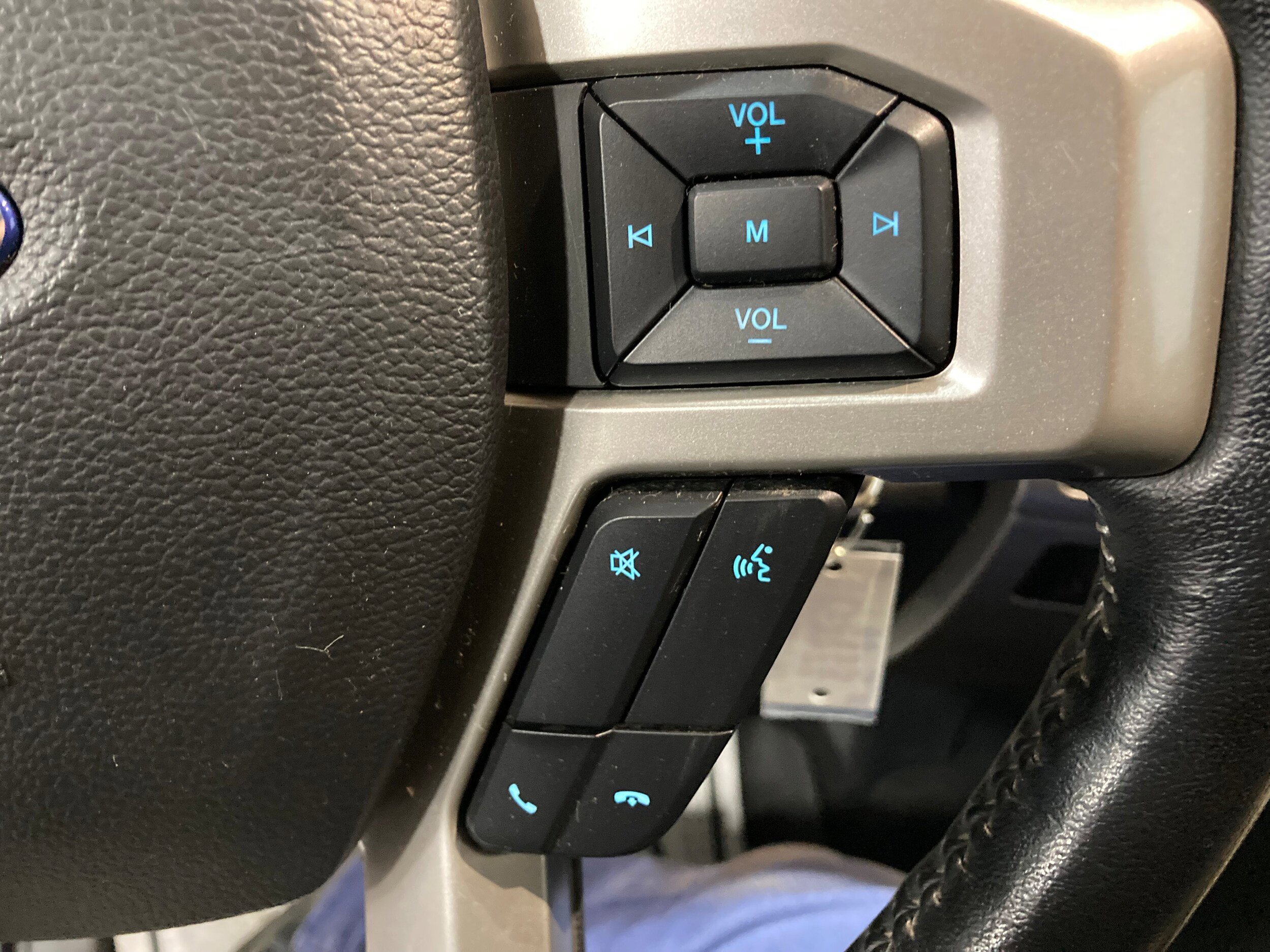 Used 2022 Ford F250 Lariat w/ Lariat Value Package AWD/4WD image 28