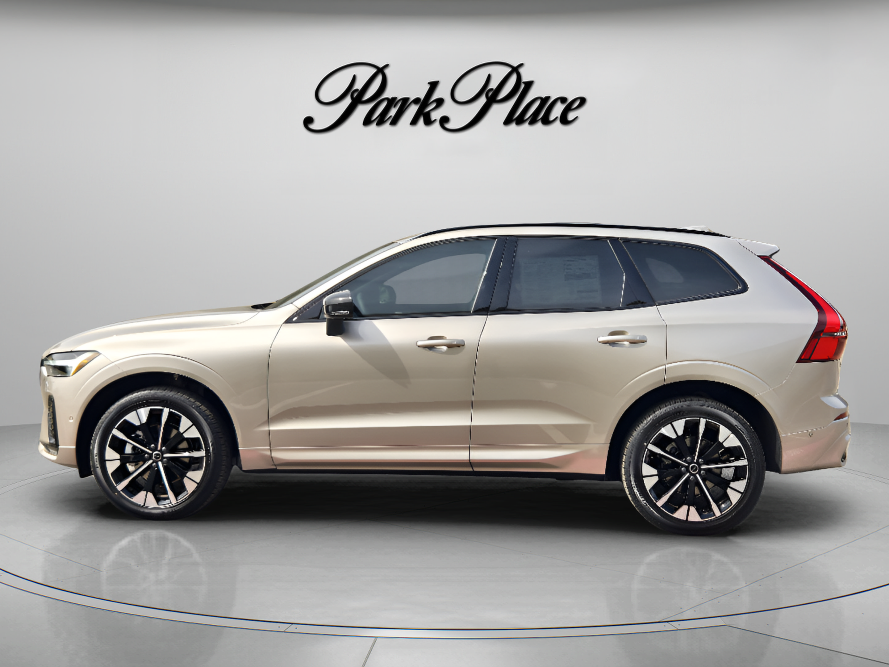 Used 2026 Volvo XC60 B5 Plus w/ Protection Package Premier AWD/4WD image 2