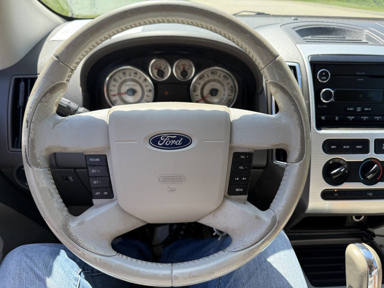 Used 2009 Ford Edge SEL image 23