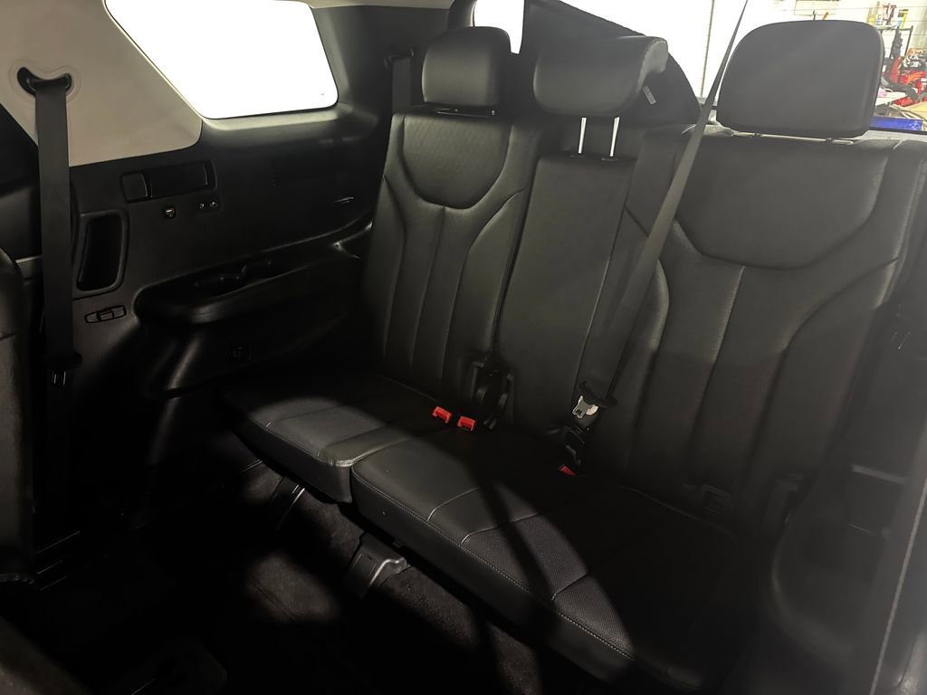 Used 2022 Hyundai Palisade SEL w/ Premium Package image 21