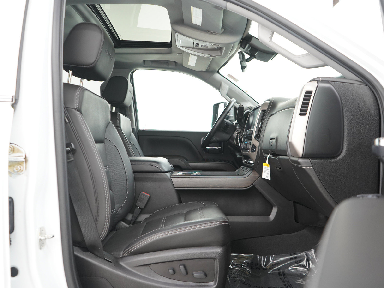 Used 2019 GMC Sierra 2500 Denali AWD/4WD image 11
