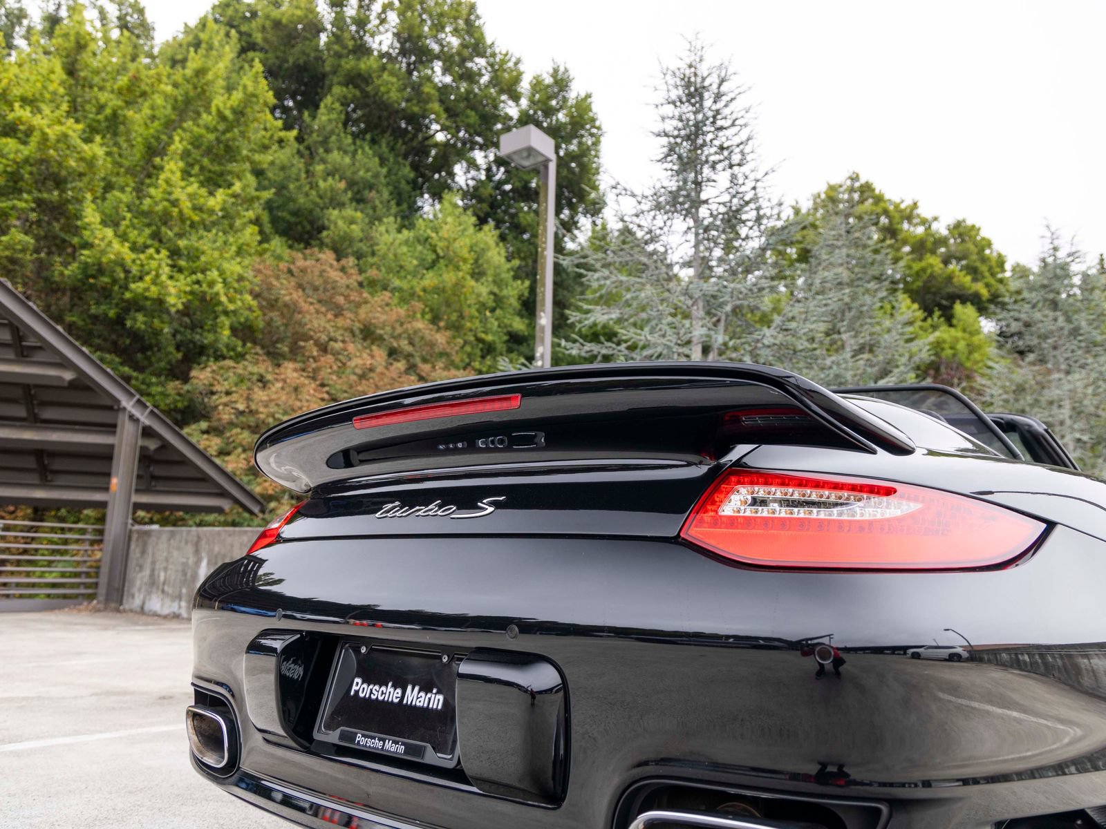 Used 2011 Porsche 911 Turbo S AWD/4WD image 30