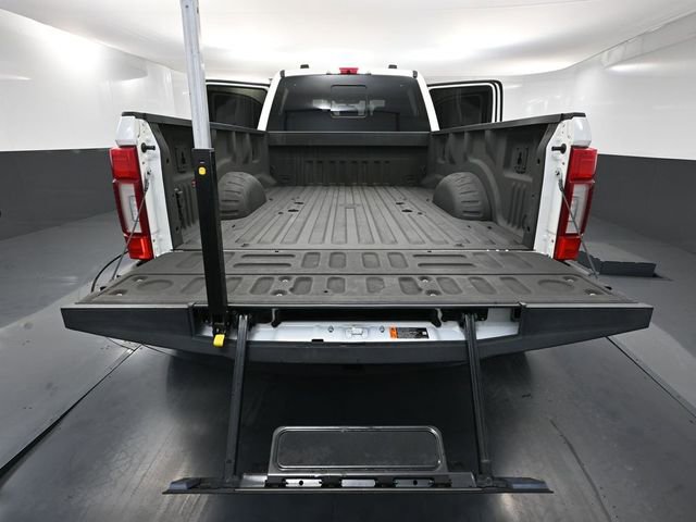 Used 2020 Ford F450 Platinum w/ FX4 Off-Road Package image 43