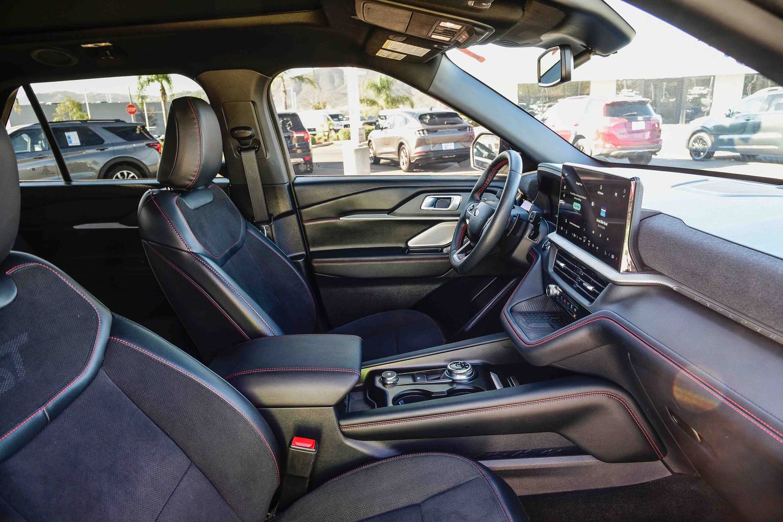 Used 2025 Ford Explorer ST w/ Sun And Sound Package image 16