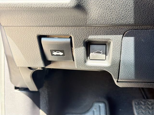 Used 2025 Lexus IS 350 F Sport RWD image 42