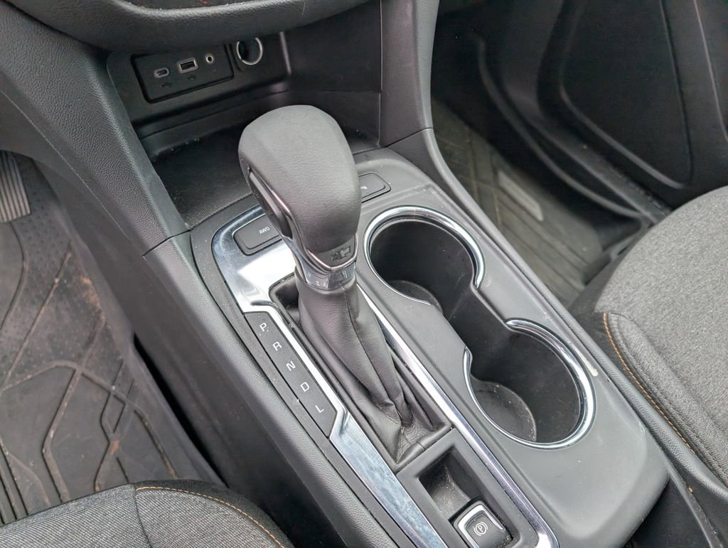 Used 2023 Chevrolet Equinox LT w/ LPO, Floor Liner Package image 17