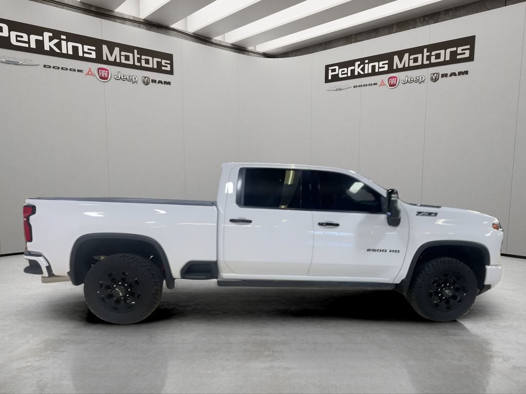 Used 2024 Chevrolet Silverado 2500 LTZ w/ LTZ Plus Package AWD/4WD image 6