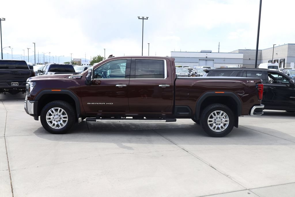 Used 2024 GMC Sierra 3500 SLT w/ SLT Premium Package AWD/4WD image 3