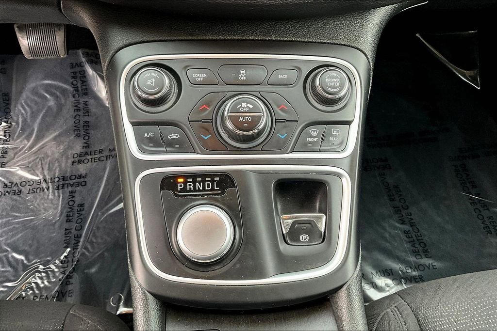 Used 2015 Chrysler 200 Limited w/ Convenience Group image 15